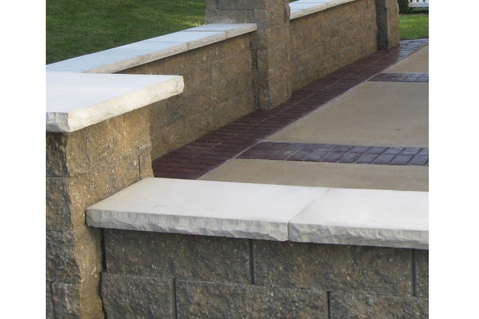 Seat wall cap min