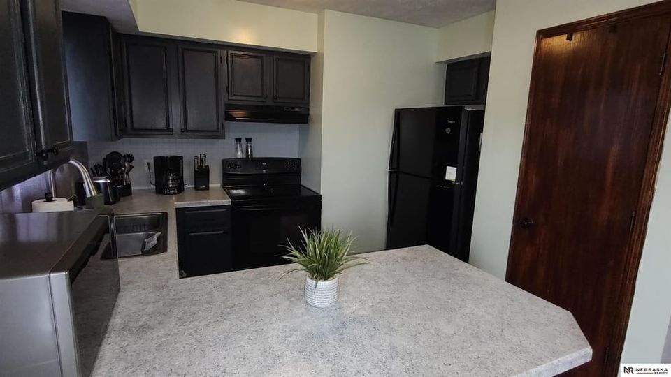 5008 bunker hill road lincoln ne 68521 a 4