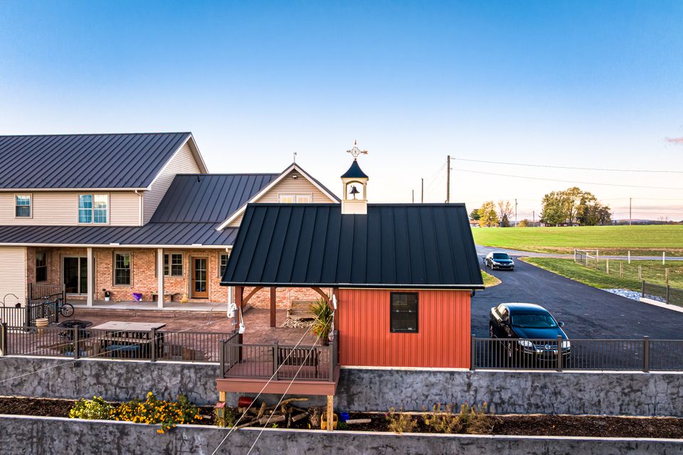 Eldon kreider   summer house (4)