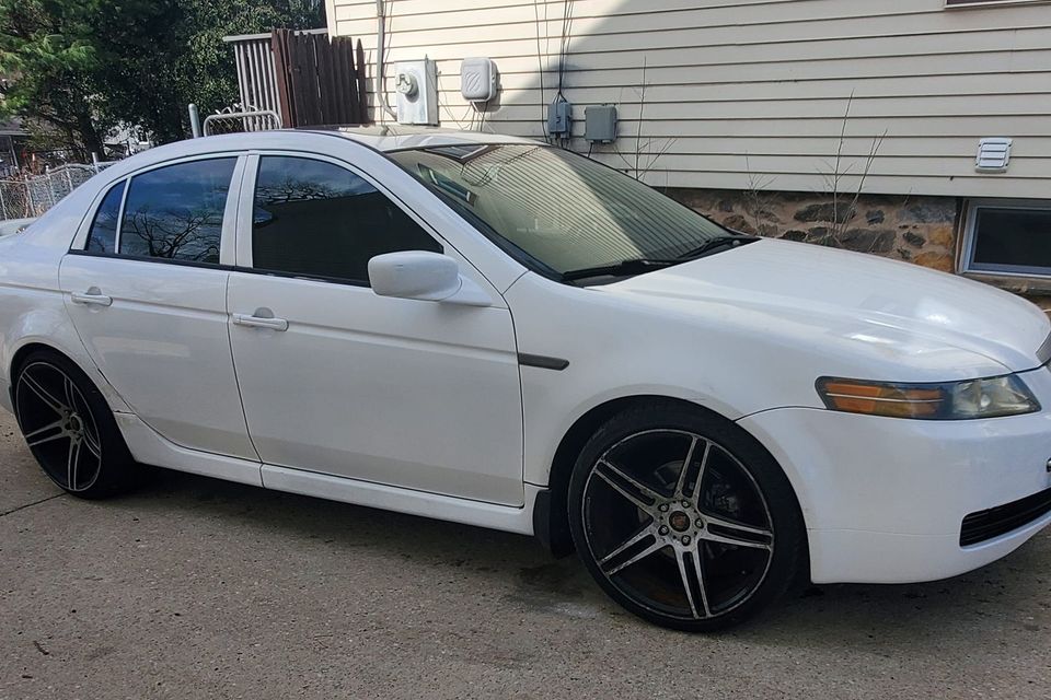White acura tl