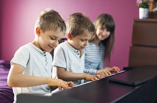 Group Piano Lessons